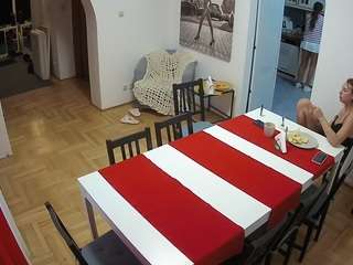 voyeurcam-julmodels-dining