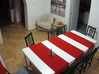 voyeurcam-julmodels-dining