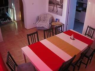 voyeurcam-julmodels-dining
