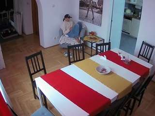 voyeurcam-julmodels-dining