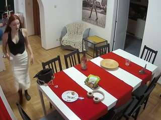 voyeurcam-julmodels-dining