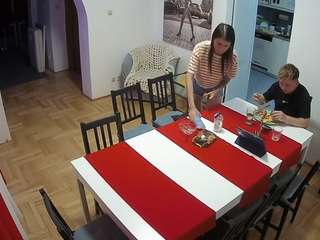 voyeurcam-julmodels-dining