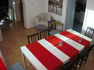 voyeurcam-julmodels-dining