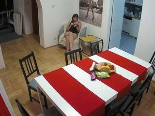 voyeurcam-julmodels-dining