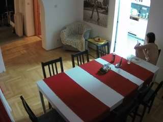 voyeurcam-julmodels-dining