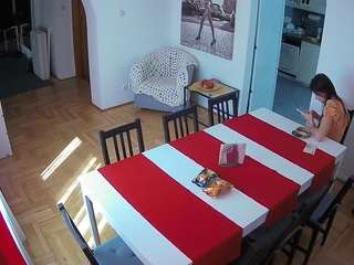 voyeurcam-julmodels-dining