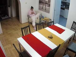 voyeurcam-julmodels-dining