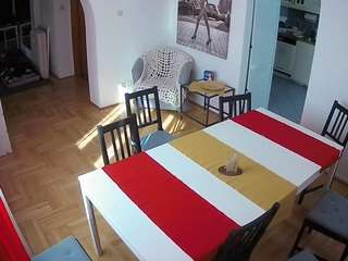 voyeurcam-julmodels-dining