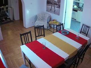 voyeurcam-julmodels-dining