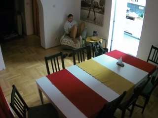 voyeurcam-julmodels-dining