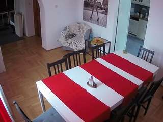 voyeurcam-julmodels-dining
