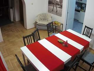 Julmodels Dining Room live cam preview