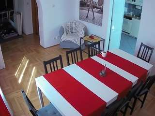 voyeurcam-julmodels-dining
