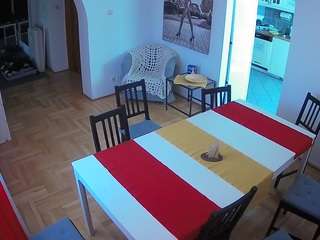 voyeurcam-julmodels-dining