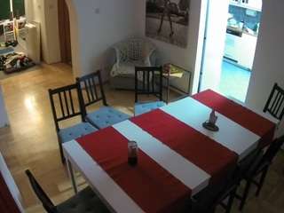 voyeurcam-julmodels-dining