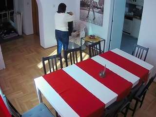 voyeurcam-julmodels-dining