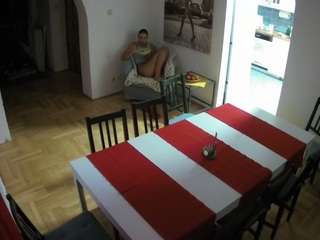 voyeurcam-julmodels-dining