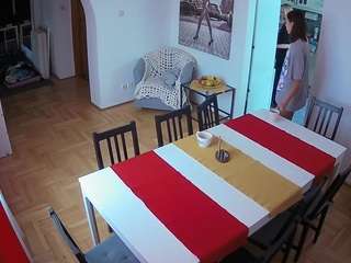 voyeurcam-julmodels-dining