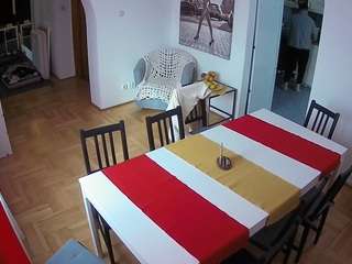 voyeurcam-julmodels-dining