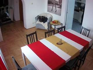 voyeurcam-julmodels-dining