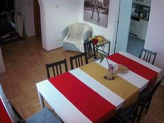 voyeurcam-julmodels-dining