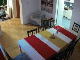 voyeurcam-julmodels-dining