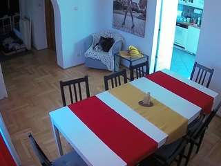 voyeurcam-julmodels-dining