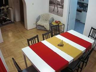 voyeurcam-julmodels-dining