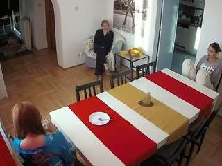 voyeurcam-julmodels-dining