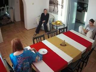 voyeurcam-julmodels-dining