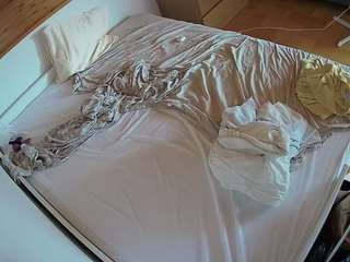 camsoda voyeurcam-julmodels-greybed-1