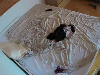 voyeurcam-julmodels-greybed-1 Cam Model camsoda