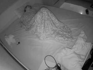 Jamine Grey camsoda voyeurcam-julmodels-greybed-1