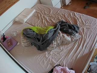 voyeurcam-julmodels-greybed-1 Live Webcam on CamSoda