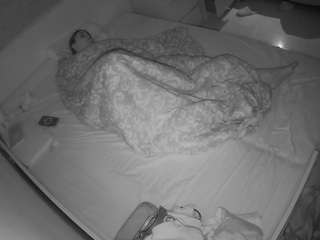 voyeurcam-julmodels-greybed-1 Webcam Model Profile