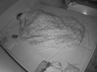 voyeurcam-julmodels-greybed-1 Modèle Webcam Profil