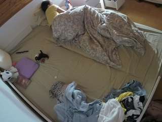voyeurcam-julmodels-greybed-1 - Live Cam