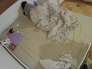 voyeurcam-julmodels-greybed-1 Webcam Model Profile