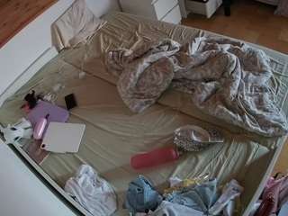 voyeurcam-julmodels-greybed-1 - Live Cam