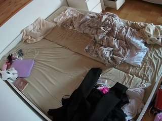 voyeurcam-julmodels-greybed-1 Modèle Webcam Profil