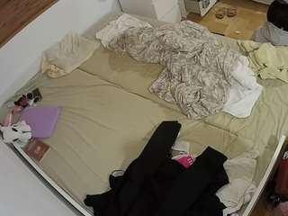 voyeurcam-julmodels-greybed-1 - Live Cam