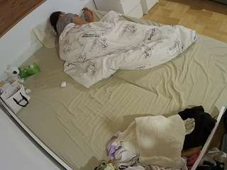 voyeurcam-julmodels-greybed-1 webcam model