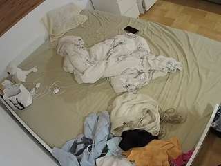 voyeurcam-julmodels-greybed-1 voyeurcam-julmodels-greybed-1