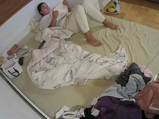 voyeurcam-julmodels-... webcam