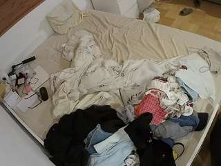 voyeurcam-julmodels-greybed-1 webcam model