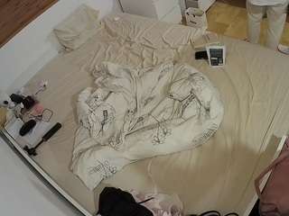 voyeurcam-julmodels-greybed-1 webcam model