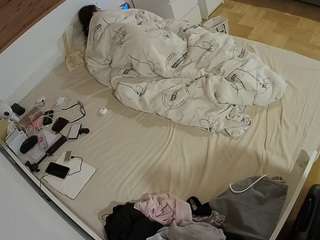 voyeurcam-julmodels-... webcam