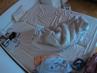 voyeurcam-julmod... Live Webcam on CamSoda