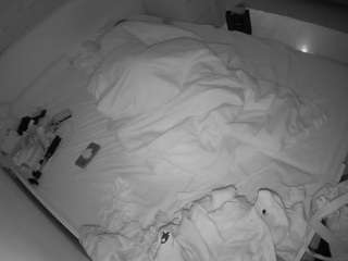 voyeurcam-julmodels-greybed-1's CamSoda show and profile