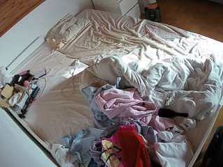 Live Sex Chat with Julmodels Bedroom-B1 (@voyeurcam-julmodels-greybed-1)